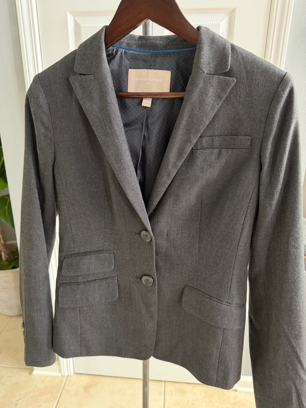 Banana Republic Gray Women's Notch-Lapel Blazer